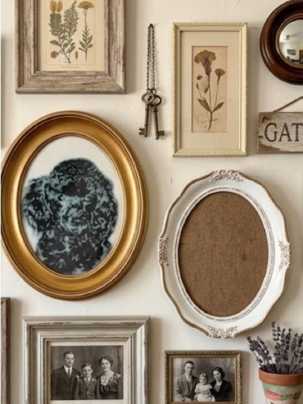 Vintage White Shabby Gold Distressed Oval Photo Picture Frame Lot Cottagecore